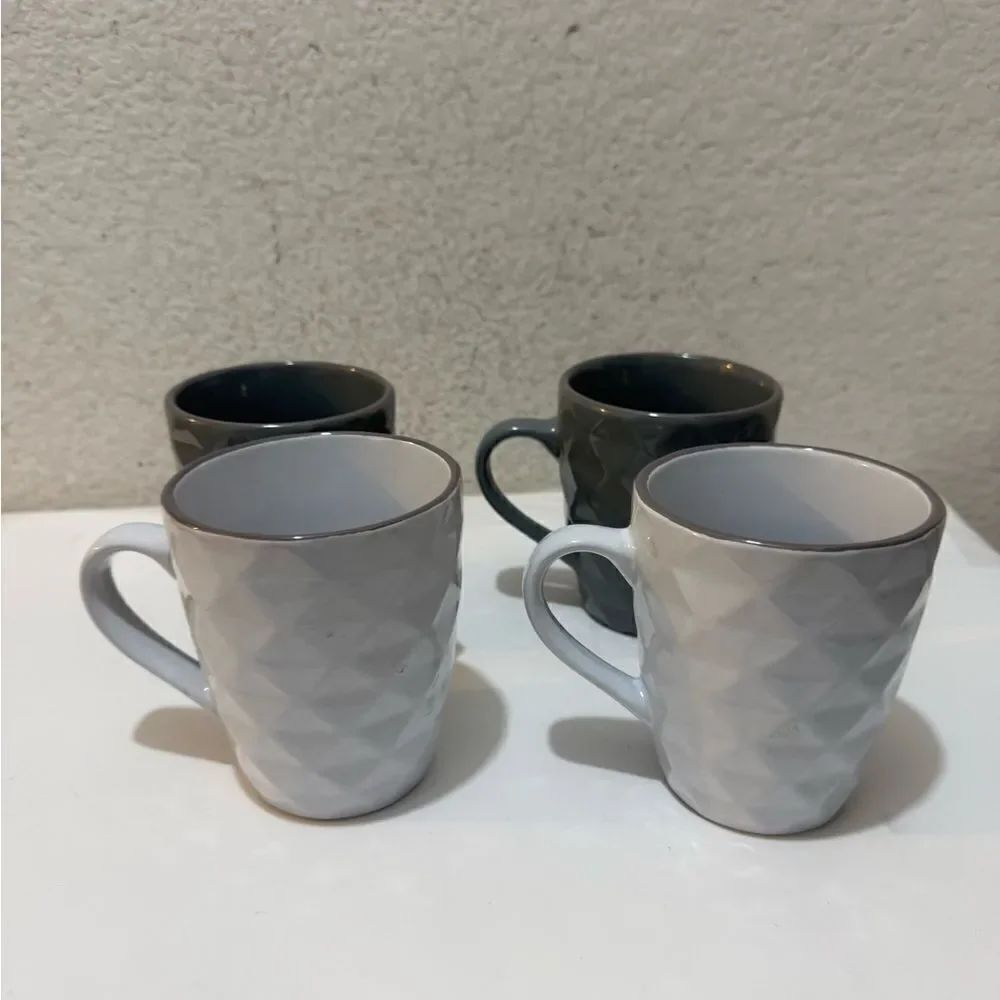Set of Four Elama Diamond Waves Pattern Gray Grey Coffee Mugs Tea Cups Mint